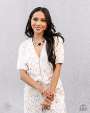 Load image into Gallery viewer, Glimpses of Malibu - Complete Trend Blend - November 2024