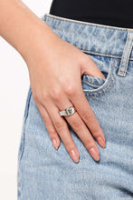Load image into Gallery viewer, Monogram Memento - Silver - V