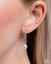 Load image into Gallery viewer, Pearl Pageantry - Black