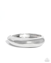 Load image into Gallery viewer, Sleek Sojourn - Silver