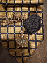 Load image into Gallery viewer, Queen Statement Necklace & Embellished Tie Set – Luxury Collar Piece