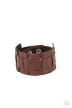 Load image into Gallery viewer, Plainly Plaited - Brown