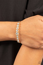 Load image into Gallery viewer, Lusty Luster - Gold