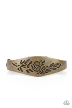 Load image into Gallery viewer, Fond of Florals - Brass