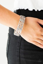 Load image into Gallery viewer, Yours and VINE - Red - The V Resale Boutique