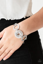 Load image into Gallery viewer, Way Wild - Silver - The V Resale Boutique