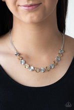 Load image into Gallery viewer, Simple Sheen - Silver - The V Resale Boutique