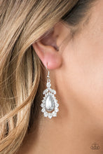 Load image into Gallery viewer, Award Winning Shimmer - Silver - The V Resale Boutique
