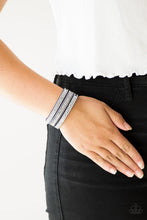 Load image into Gallery viewer, Fashion Fanatic - Blue