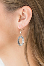 Load image into Gallery viewer, Metro Scene - Silver - The V Resale Boutique