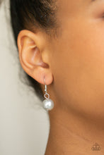 Load image into Gallery viewer, Empire State Empress - Silver - The V Resale Boutique