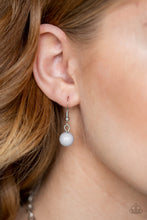 Load image into Gallery viewer, Seaside Soiree - Silver - The V Resale Boutique