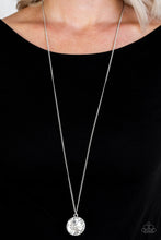 Load image into Gallery viewer, Dauntless Diva - White - The V Resale Boutique