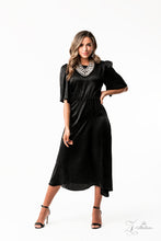 Load image into Gallery viewer, Irresistible - The V Resale Boutique