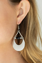 Load image into Gallery viewer, Mystical Moonbeams - Black - The V Resale Boutique