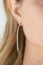 Load image into Gallery viewer, Voluptuous Volume - Silver - The V Resale Boutique