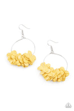Load image into Gallery viewer, Flirty Florets - Yellow - The V Resale Boutique