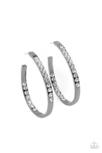 Load image into Gallery viewer, Borderline Brilliance - Black - The V Resale Boutique