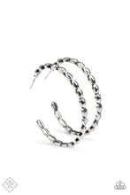 Load image into Gallery viewer, Hoop Hype - The V Resale Boutique