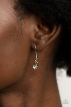 Load image into Gallery viewer, Wreathed in Wealth - Pink - The V Resale Boutique