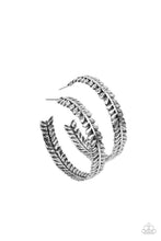 Load image into Gallery viewer, Laurel Gardens - Silver - The V Resale Boutique