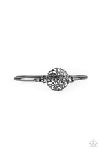 Load image into Gallery viewer, Filigree Fiesta - Black - The V Resale Boutique