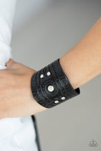 Load image into Gallery viewer, Orange County - Black - The V Resale Boutique