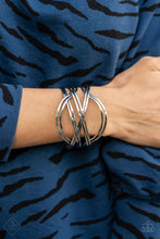Load image into Gallery viewer, Hautely Hammered - Silver - The V Resale Boutique