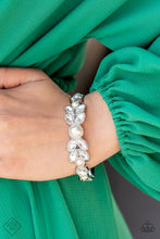 Load image into Gallery viewer, Regal Reminiscence - The V Resale Boutique