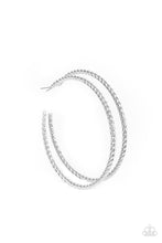 Load image into Gallery viewer, Resist The Twist - Silver - The V Resale Boutique