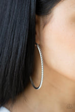 Load image into Gallery viewer, Resist The Twist - Silver - The V Resale Boutique