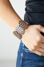 Load image into Gallery viewer, Artisan Exhibition - Copper - The V Resale Boutique