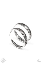 Load image into Gallery viewer, Garden for Two - Silver - The V Resale Boutique