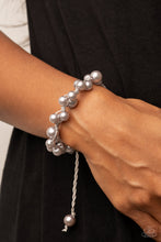 Load image into Gallery viewer, Vintage Versatility - Silver - The V Resale Boutique