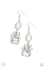 Load image into Gallery viewer, Showtime Twinkle - White - The V Resale Boutique