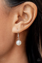 Load image into Gallery viewer, Sensational Showstopper - White - The V Resale Boutique