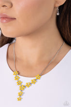 Load image into Gallery viewer, Flowering Feature - Yellow