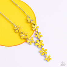 Load image into Gallery viewer, Flowering Feature - Yellow