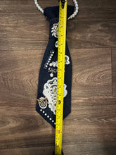 Load image into Gallery viewer, Midnight Blue Elegance Pearl Necktie Necklac
