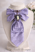 Load image into Gallery viewer, Lavender paisley elegance with a vintage cameo touch 💜 Timeless, feminine, and one of a kind.
