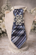 Load image into Gallery viewer, Blue &amp; Silver Statement Necktie Necklace with Pearl Collar
