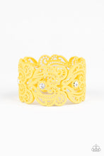 Load image into Gallery viewer, Vintage Romance - Yellow - The V Resale Boutique
