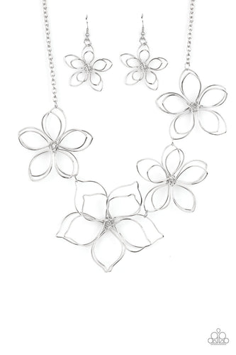Flower Garden Fashionista - Silver - The V Resale Boutique