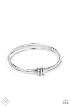 Load image into Gallery viewer, Bauble Bash - Silver - The V Resale Boutique
