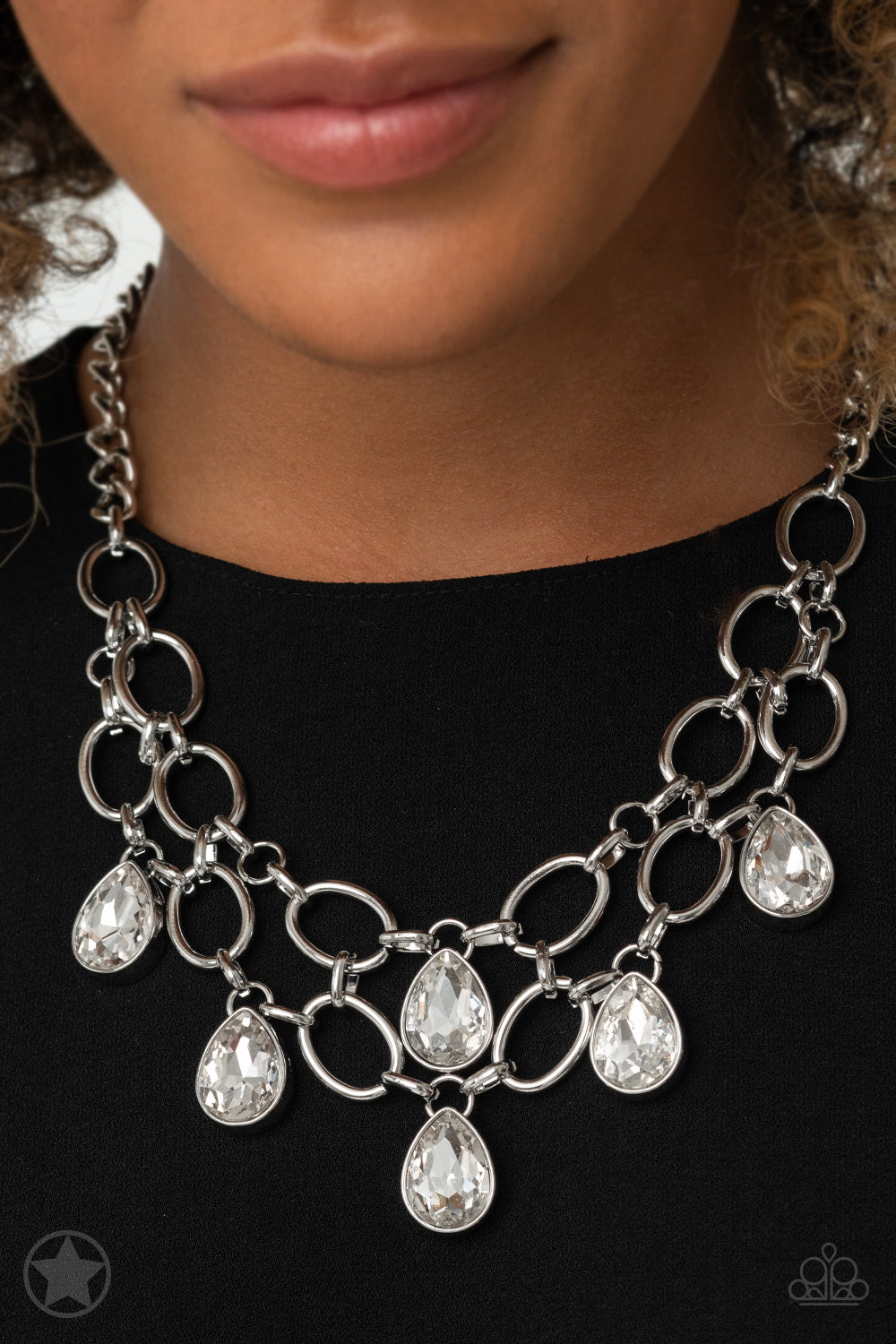 Show-Stopping Shimmer White Necklace - The V Resale Boutique